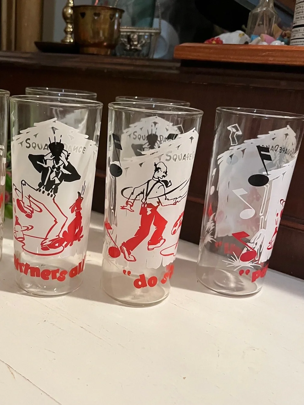 6 SQUARE DANCE MCM GLASSES 1950’s Do Si Do Dog Howling Crock Whiskey Jug VTG